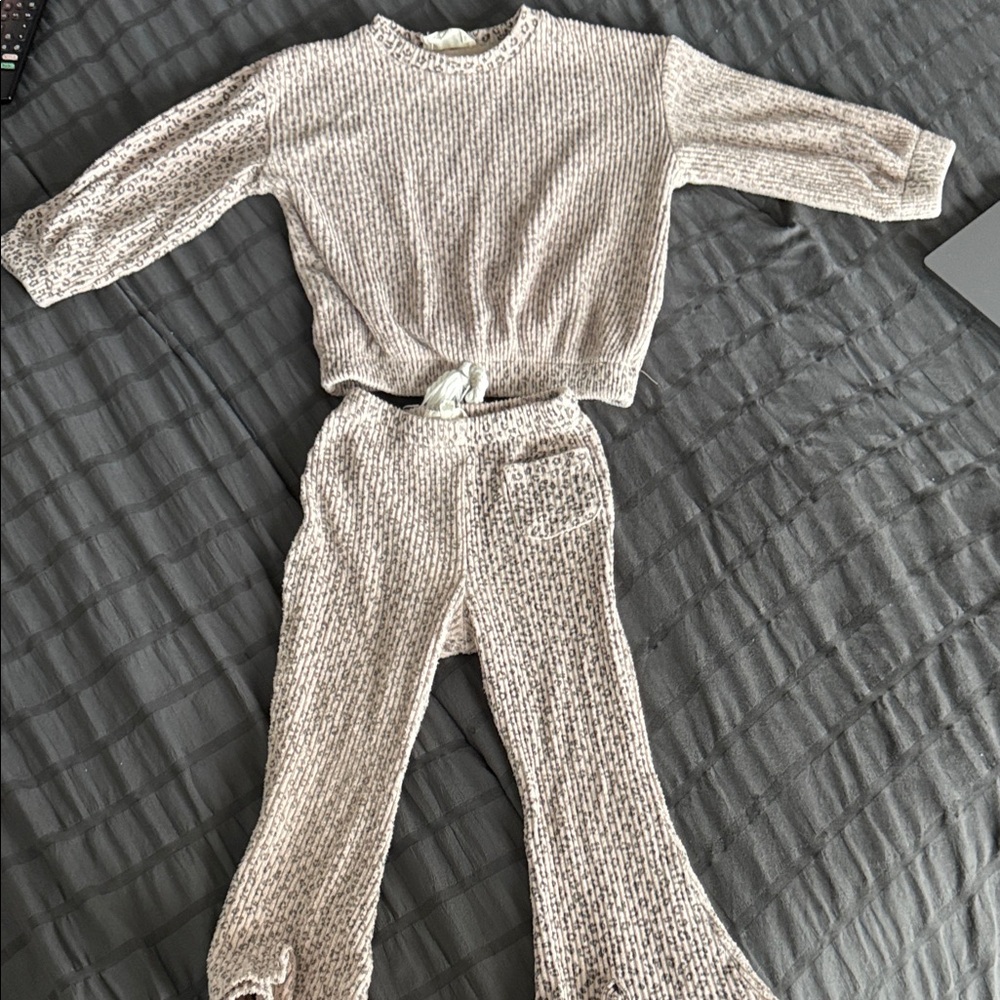 Jessica Simpson outfit
